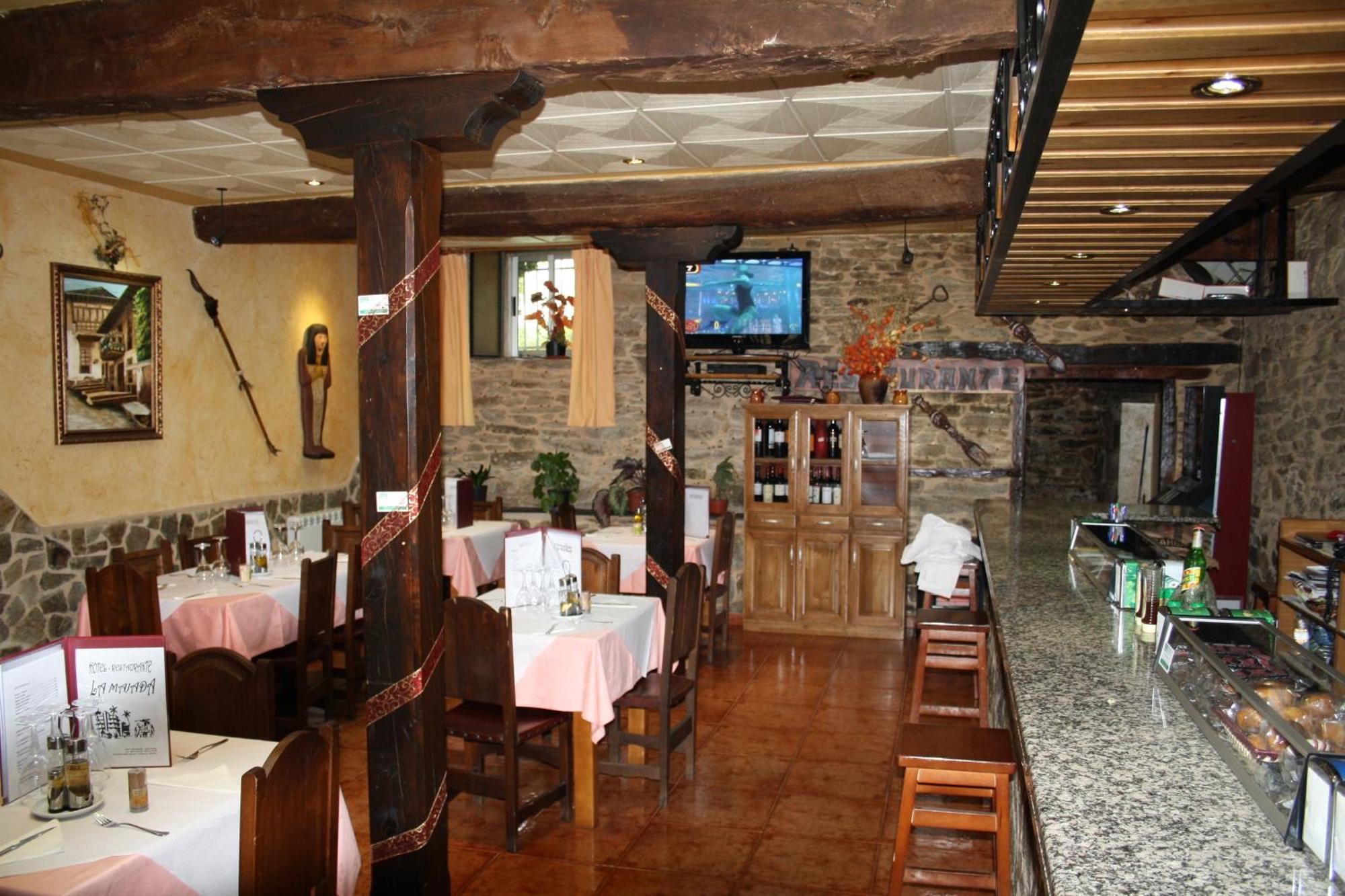 Hostal Tribal Puebla de Sanabria Buitenkant foto